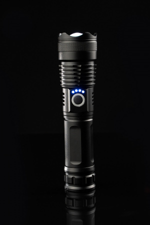 Многофункциональный тактический фонарик P50 (USB-кабель и литиевая батарея 18650)