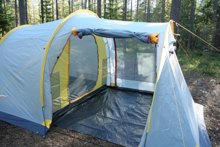Палатка кемпинговая RockLand Nomad (4+1)