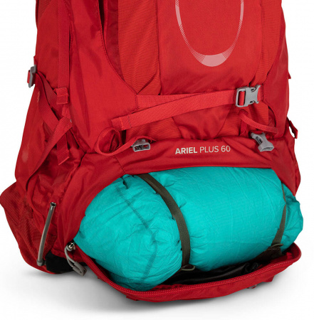 Рюкзак женский туристический Osprey Ariel Plus 85 Carnelian Red